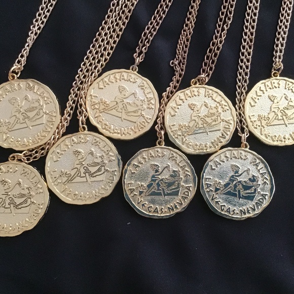 Caesars Palace Vintage Gold Medallions - Picture 4 of 4